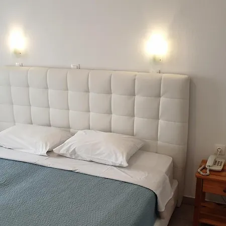 Iliada-odysseas Otel Perissa (Santorini)