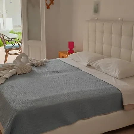 Hotel Iliada-odysseas Perissa (Santorini)