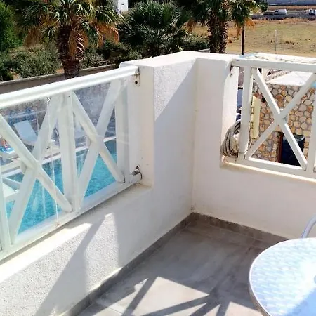Iliada-odysseas Perissa (Santorini)