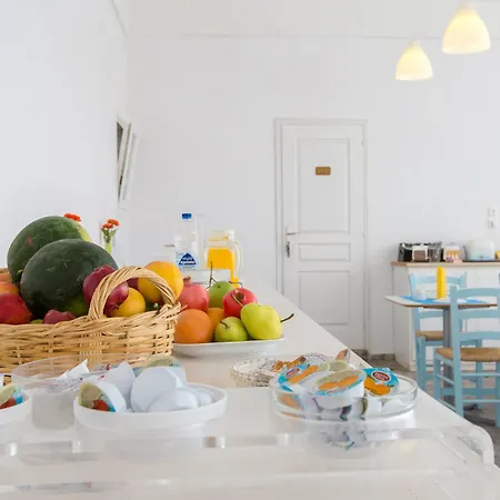Iliada-odysseas 4* Perissa (Santorini)