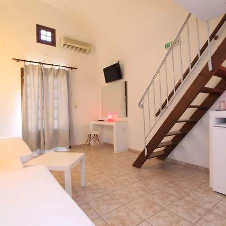 فندق Iliada-odysseas 4*