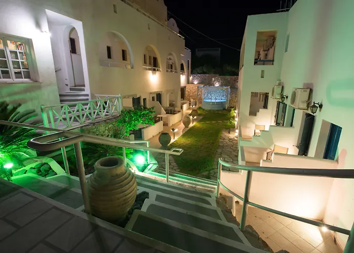 Iliada-odysseas 4* Perissa (Santorini)