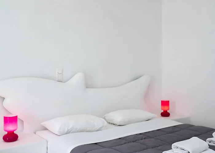 Iliada-odysseas 4* Perissa (Santorini)