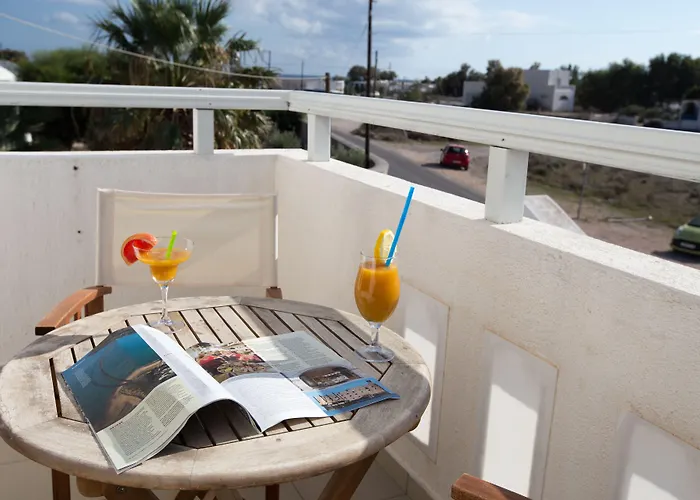 Iliada-odysseas Hotel Perissa (Santorini)